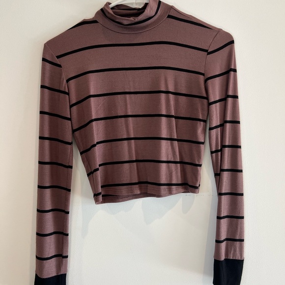 Cropped Long Sleeve Tops Set Ribbed Ruched Mock Neck - Picture 2 of 6